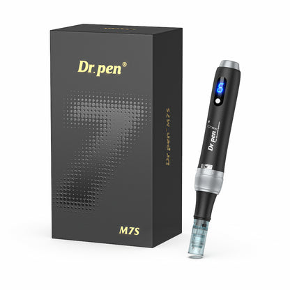 Dr. Pen M7S microneedling-Stift mit eleganter schwarzer Luxusverpackung, LED-Display und Nadelpatrone für professionelle Hautbehandlung.